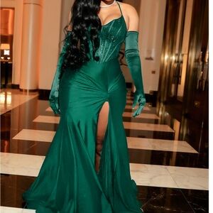 Elegant Green Evening Gown